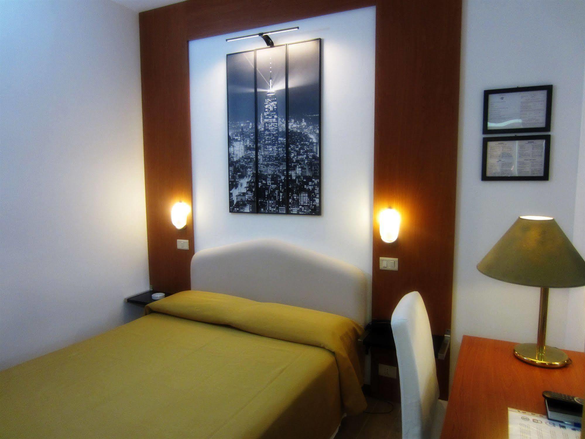 Perugino Hotel Milán